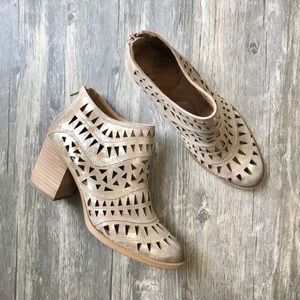 Sofft • Westwood Metallic Gold Perforated Bootie